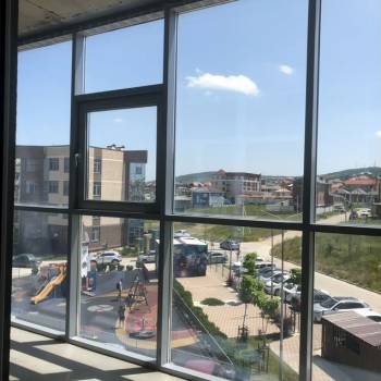 Продается 1-комнатная квартира, 53 м²