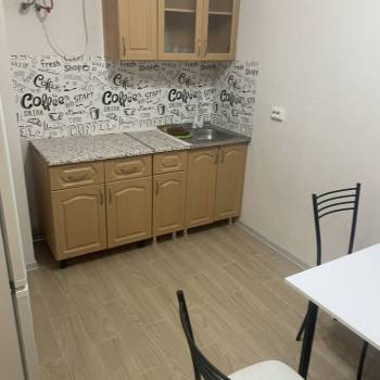 Продается 1-комнатная квартира, 46 м²