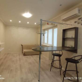 Продается 1-комнатная квартира, 44 м²