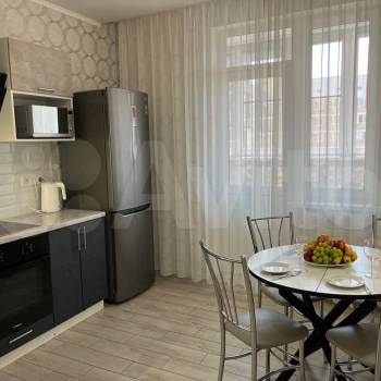 Продается 1-комнатная квартира, 43 м²