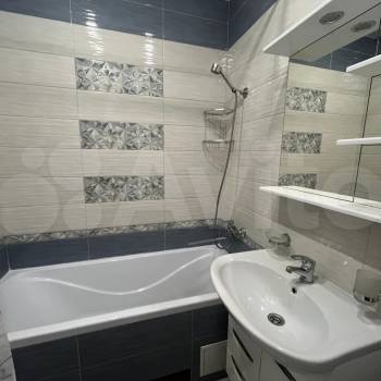 Продается 1-комнатная квартира, 43 м²