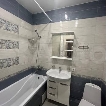Продается 1-комнатная квартира, 43 м²