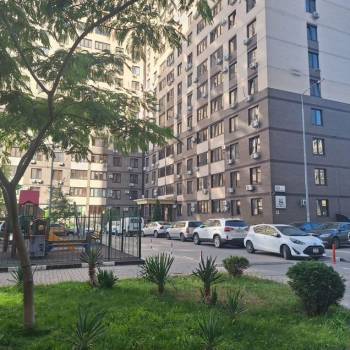 Продается 1-комнатная квартира, 43 м²
