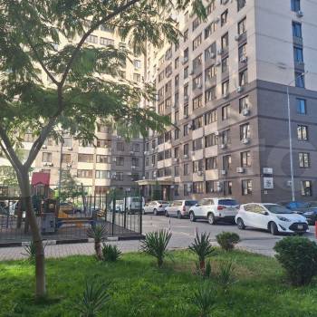 Продается 1-комнатная квартира, 43 м²