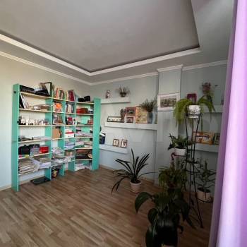 Продается Многокомнатная квартира, 162,2 м²