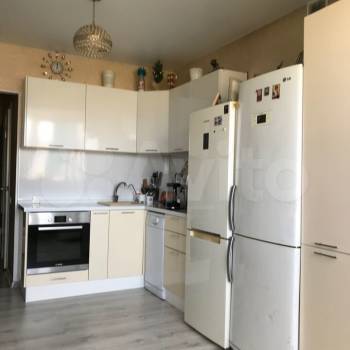 Продается 1-комнатная квартира, 45 м²