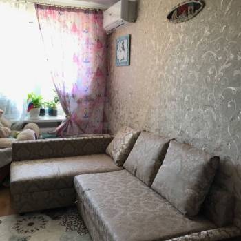 Продается 1-комнатная квартира, 45 м²