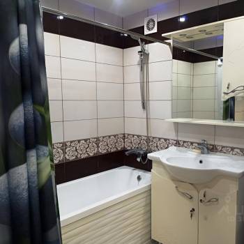 Сдается 1-комнатная квартира, 38 м²