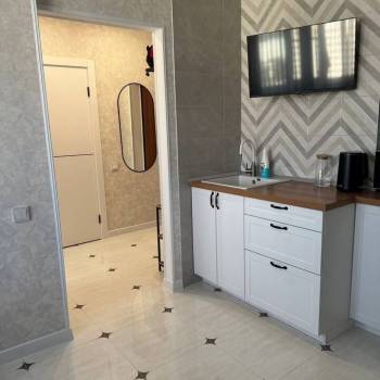 Продается 1-комнатная квартира, 38 м²