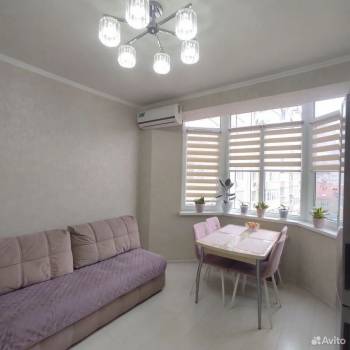 Продается 1-комнатная квартира, 52,3 м²