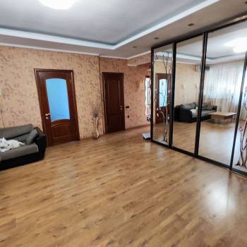Продается 2-х комнатная квартира, 85 м²