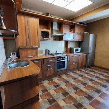 Продается 2-х комнатная квартира, 85 м²
