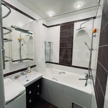 Сдается 1-комнатная квартира, 55 м²