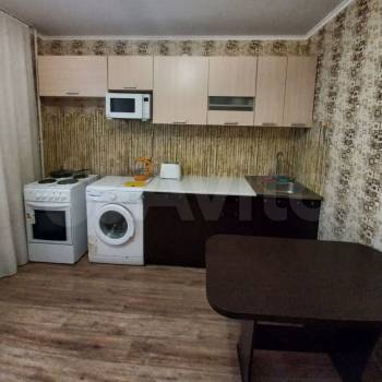 Продается 1-комнатная квартира, 40 м²
