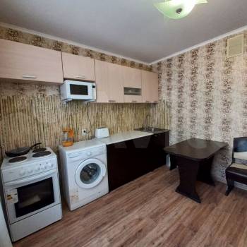 Продается 1-комнатная квартира, 40 м²