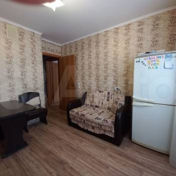 Продается 1-комнатная квартира, 40 м²