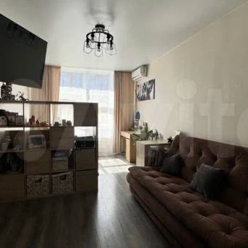 Продается 1-комнатная квартира, 47 м²