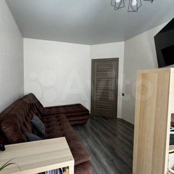 Продается 1-комнатная квартира, 47 м²