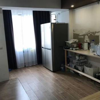 Продается 1-комнатная квартира, 41 м²
