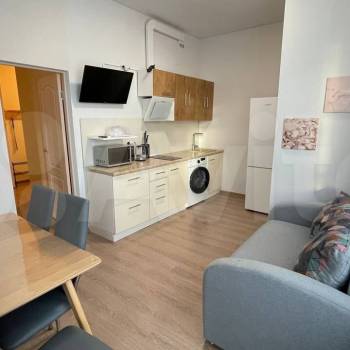 Продается 1-комнатная квартира, 45 м²