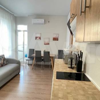 Продается 1-комнатная квартира, 45 м²
