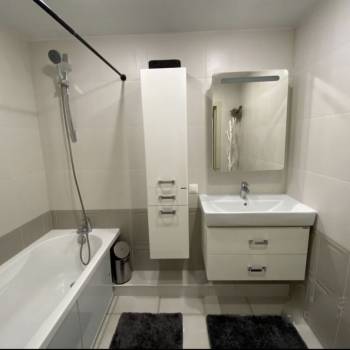 Продается 2-х комнатная квартира, 67,7 м²