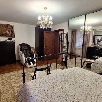 Продается Многокомнатная квартира, 142,7 м²