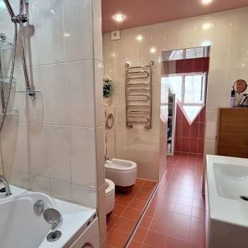 Продается Многокомнатная квартира, 142,7 м²