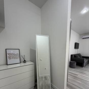 Продается 1-комнатная квартира, 32 м²