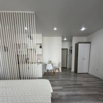 Продается 1-комнатная квартира, 32 м²