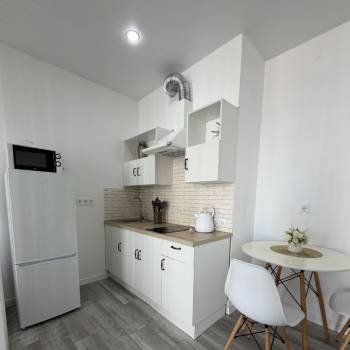 Продается 1-комнатная квартира, 32 м²