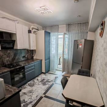 Продается 1-комнатная квартира, 54 м²