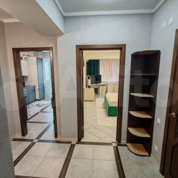 Продается 1-комнатная квартира, 54 м²
