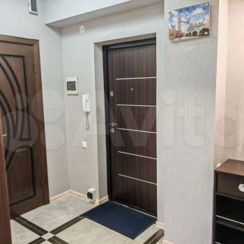 Продается 1-комнатная квартира, 54 м²