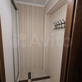 Продается 1-комнатная квартира, 54 м²