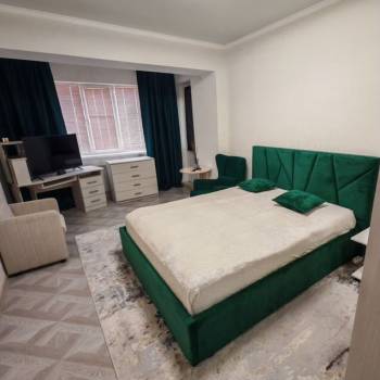Продается 1-комнатная квартира, 54 м²
