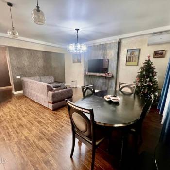 Продается 3-х комнатная квартира, 90 м²