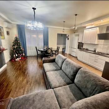 Продается 3-х комнатная квартира, 90 м²