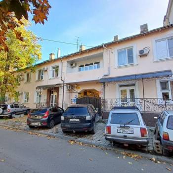 Продается 1-комнатная квартира, 28,4 м²