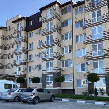 Сдается 1-комнатная квартира, 46 м²