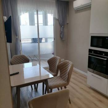 Продается 1-комнатная квартира, 41 м²