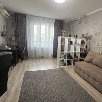 Продается 2-х комнатная квартира, 77,7 м²