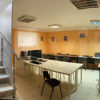 Сдается Нежилое помещение, 144,4 м²