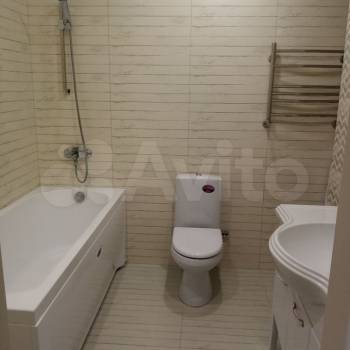 Продается 1-комнатная квартира, 50 м²