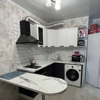 Продается 1-комнатная квартира, 30 м²