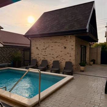 Продается Дом, 370 м²