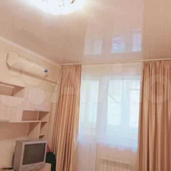 Продается 1-комнатная квартира, 43 м²