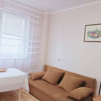 Продается 1-комнатная квартира, 43 м²