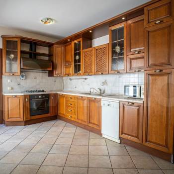 Продается Дом, 340 м²