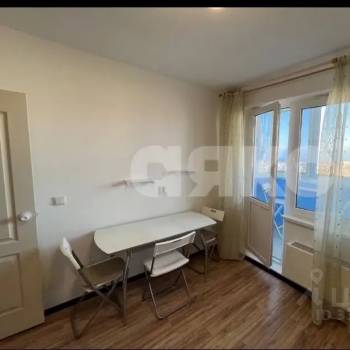 Сдается 1-комнатная квартира, 38 м²